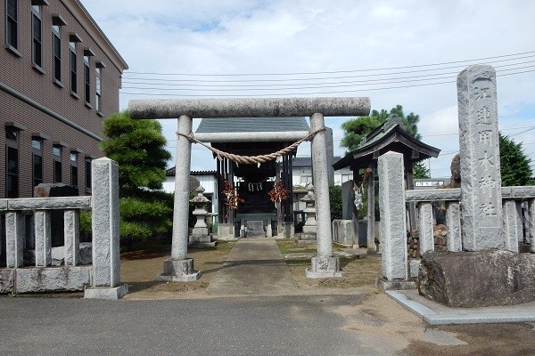 江連用水神社